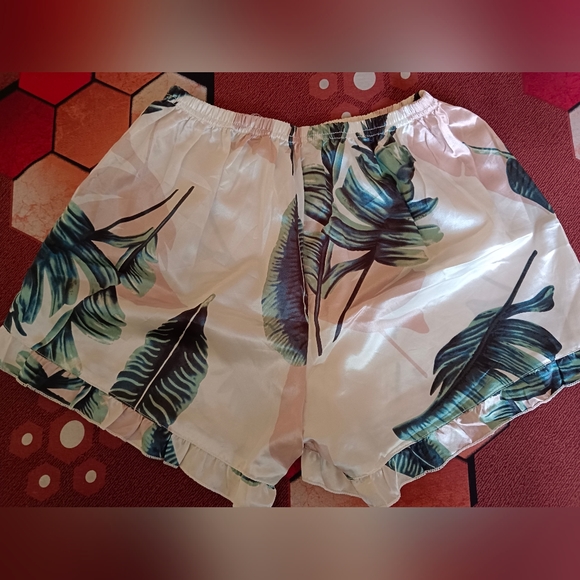 Night dress - Picture 3 of 4